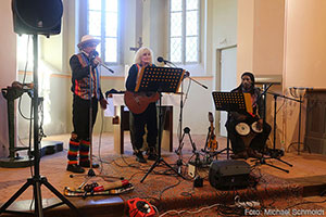 IntiSonLatino in der Kirche von Altkünkendorf